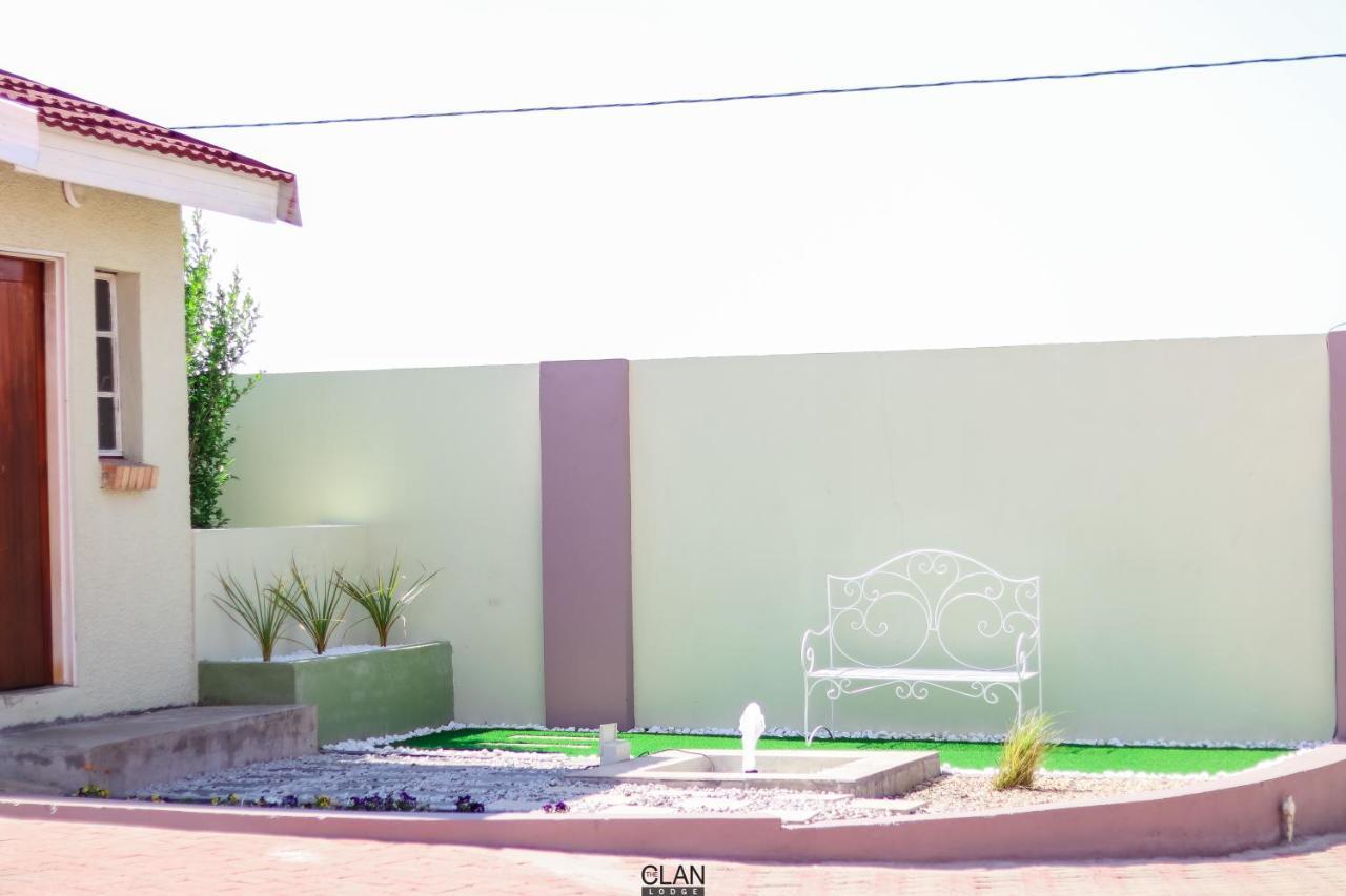 The Clan Lodge Mohlanapeng Exterior photo