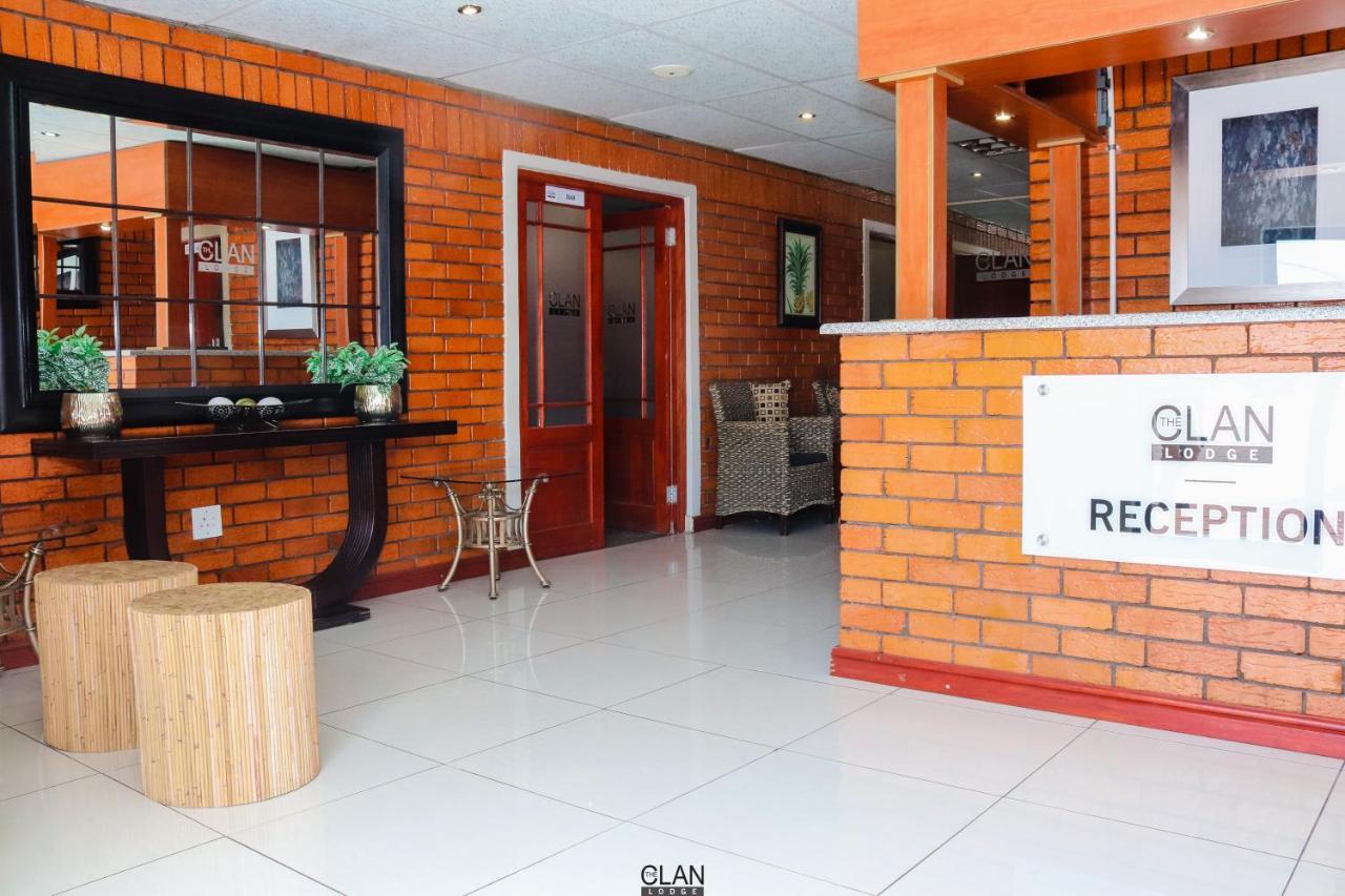 The Clan Lodge Mohlanapeng Exterior photo