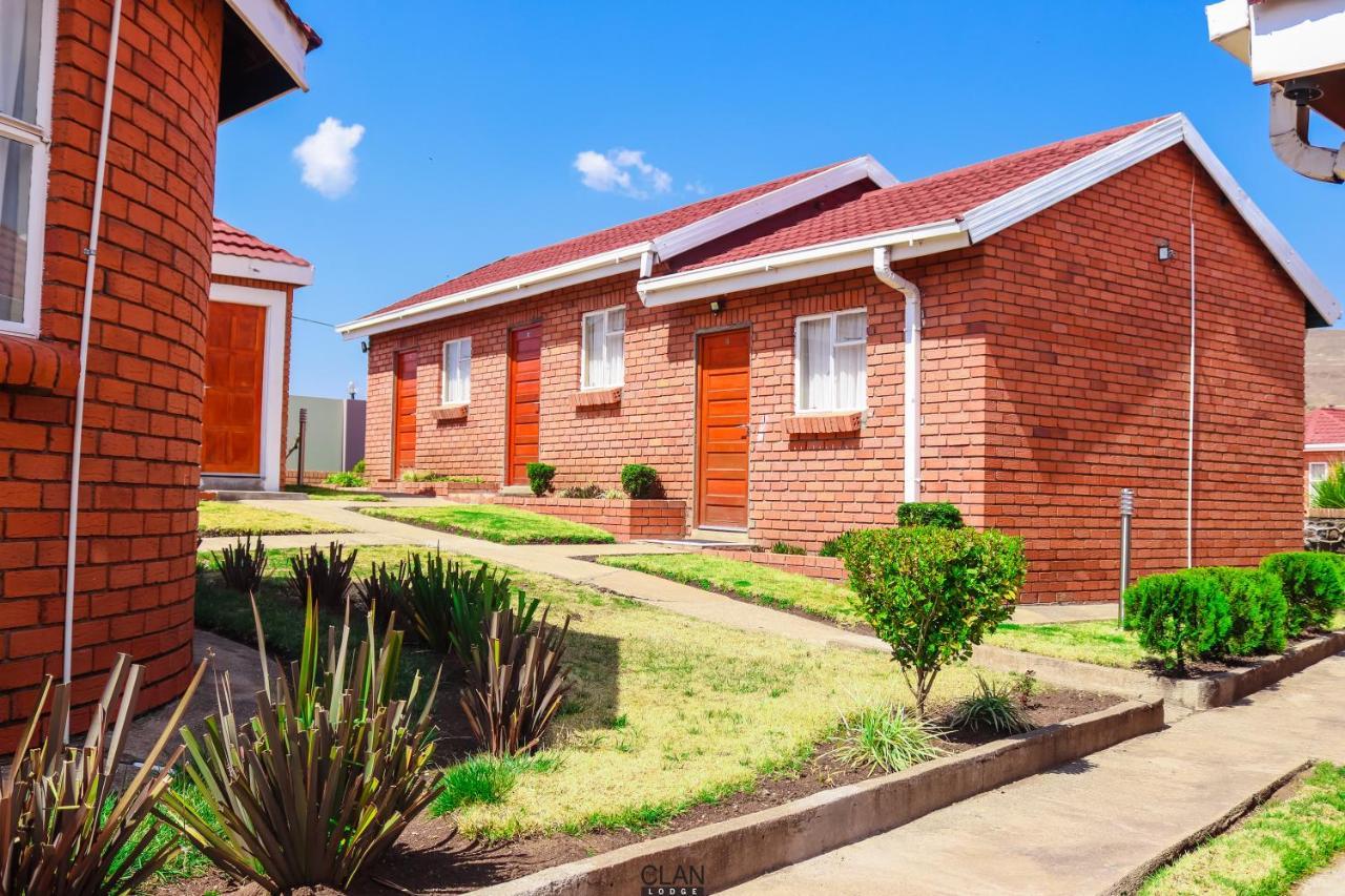 The Clan Lodge Mohlanapeng Exterior photo