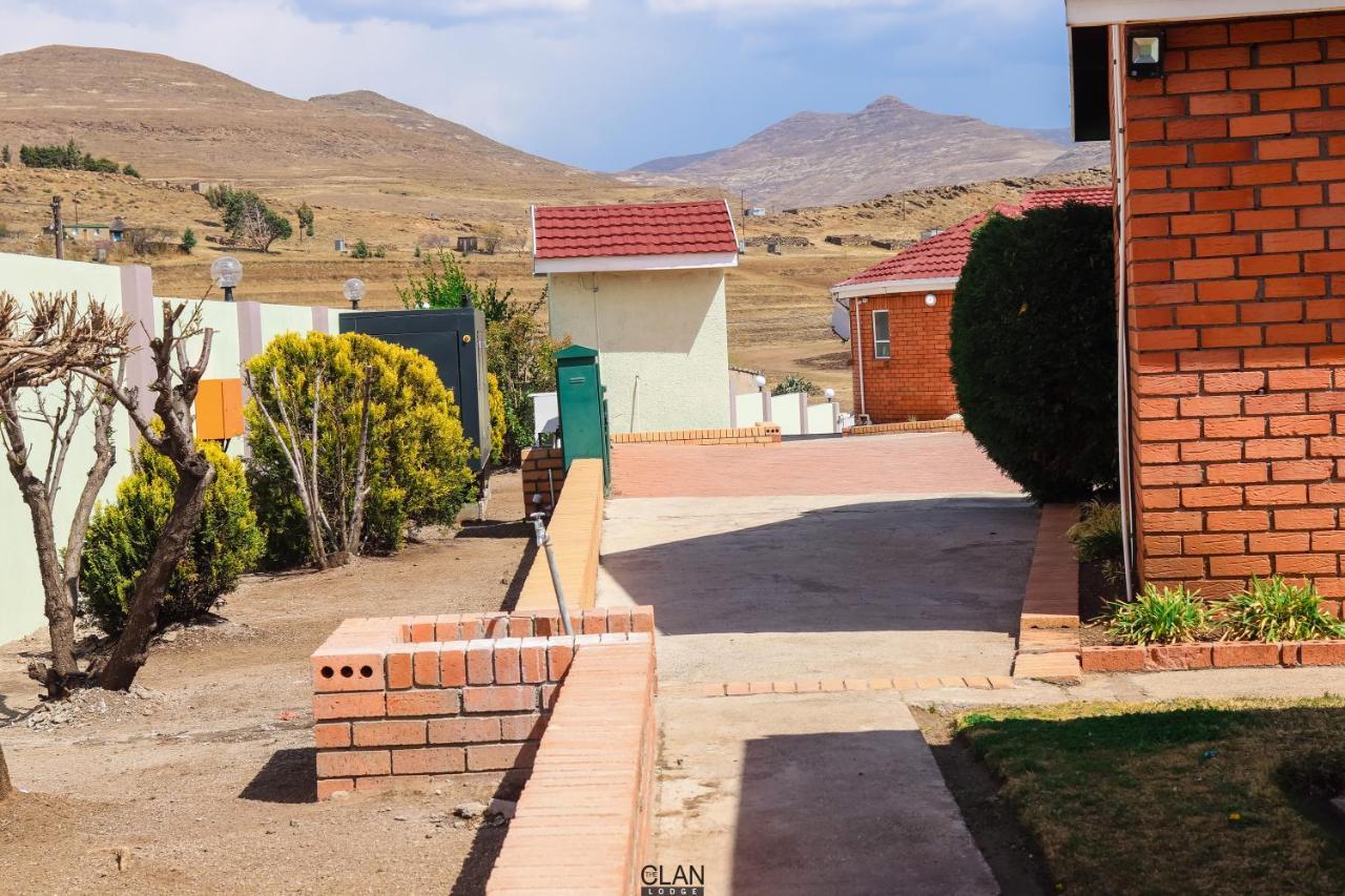 The Clan Lodge Mohlanapeng Exterior photo